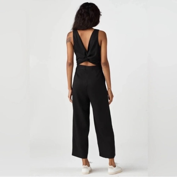 VETTA • The Apron Black 3-Way Tie Back Jumpsuit • Washed Black Grey Tencel • 0 - Picture 5 of 13